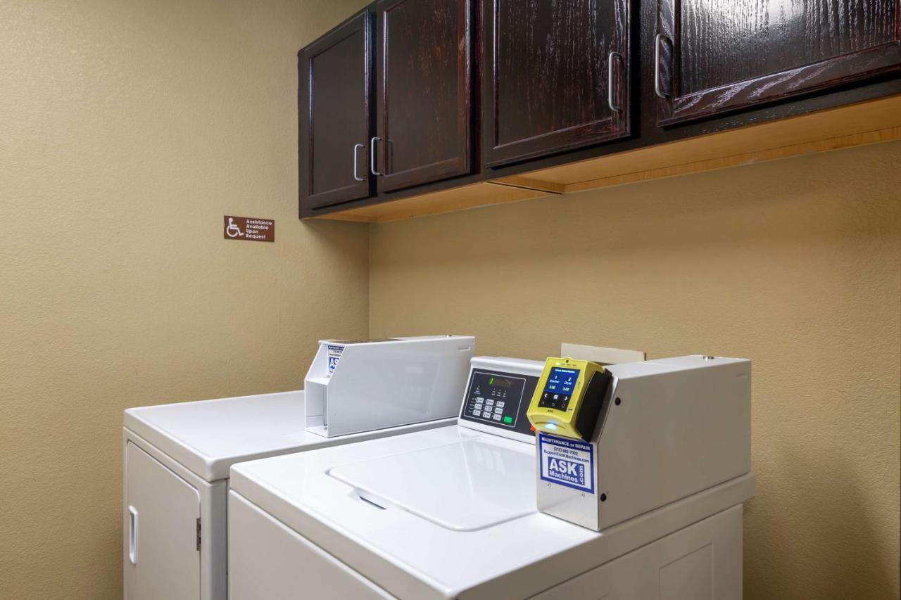 Best Western Governors Inn And Suites Уичита Екстериор снимка