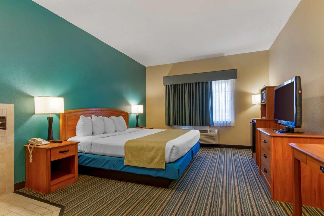 Best Western Governors Inn And Suites Уичита Екстериор снимка