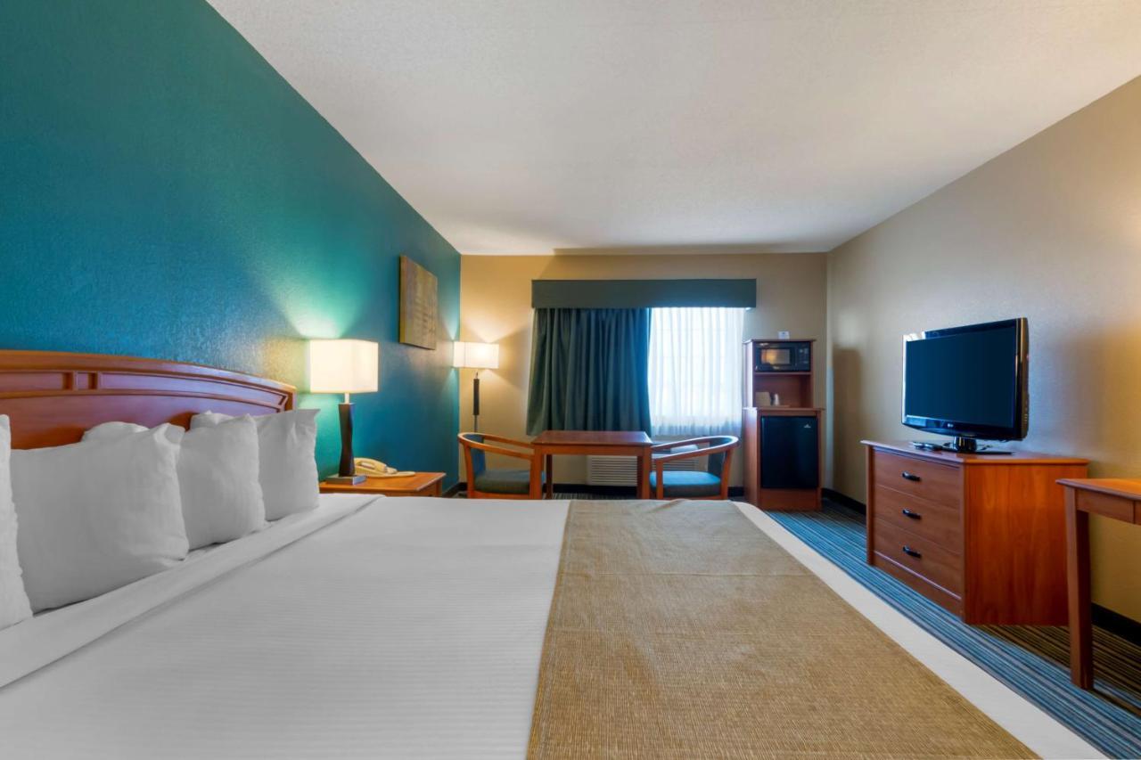 Best Western Governors Inn And Suites Уичита Екстериор снимка